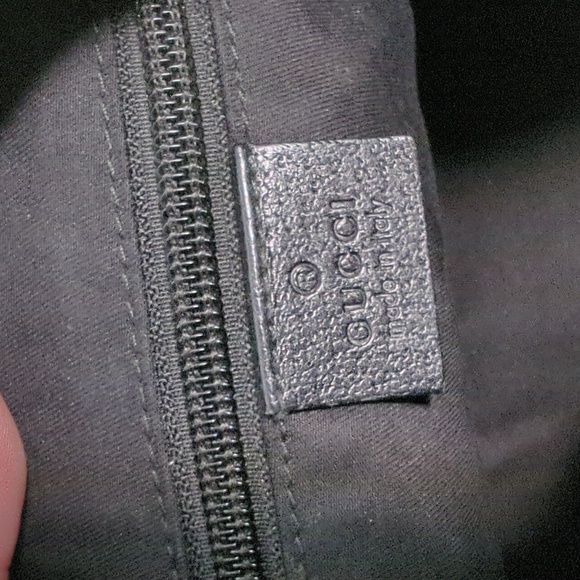 Gucci GG Canvas Crossbody Bag - Picture 5 of 12